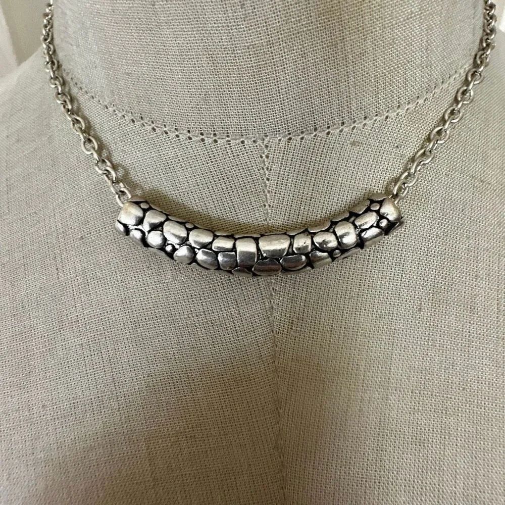 Textured Silver-Tone Curved Bar Necklace